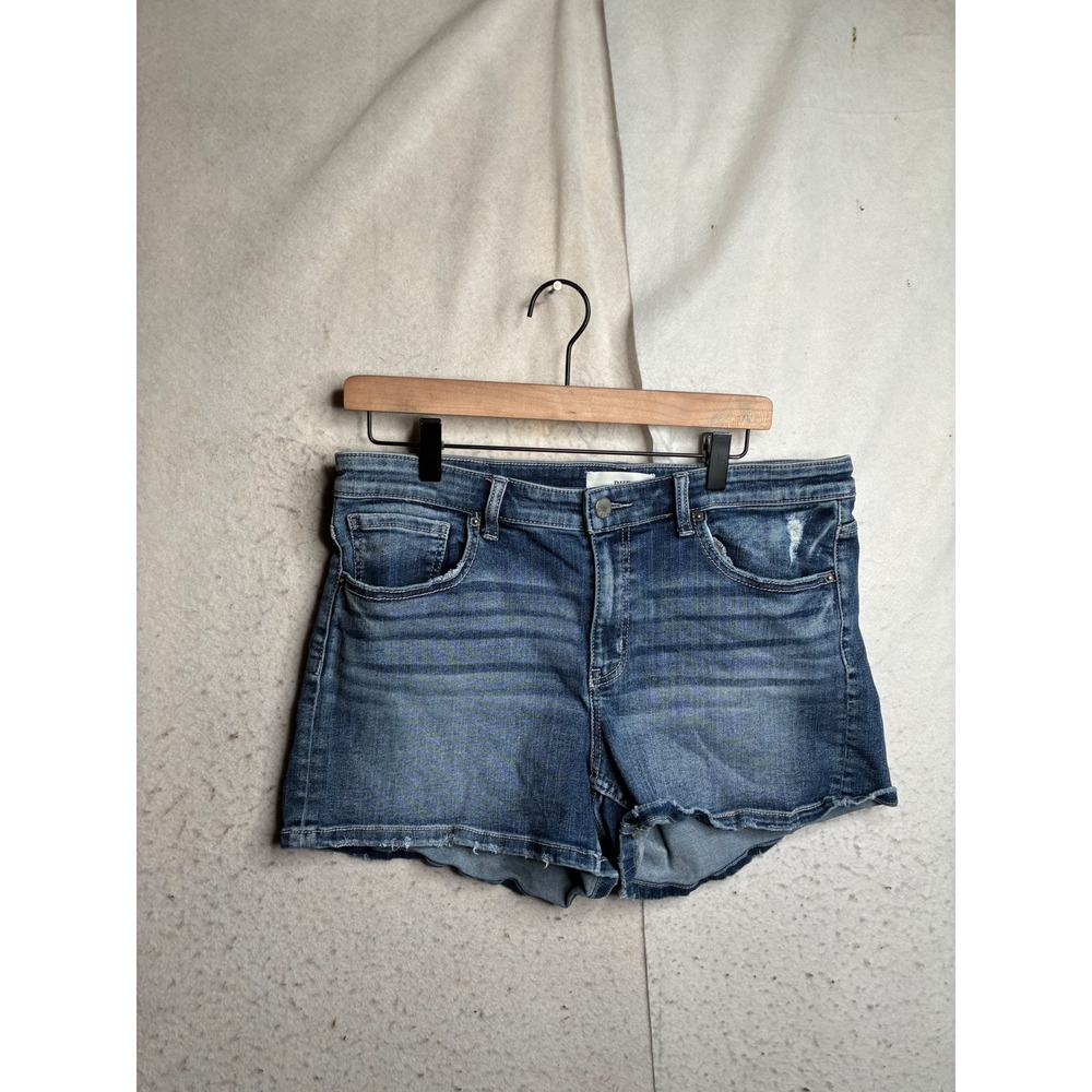 BKE Payton Denim Shorts Medium Wash Distressed Raw Hem Size 32 ABK5126